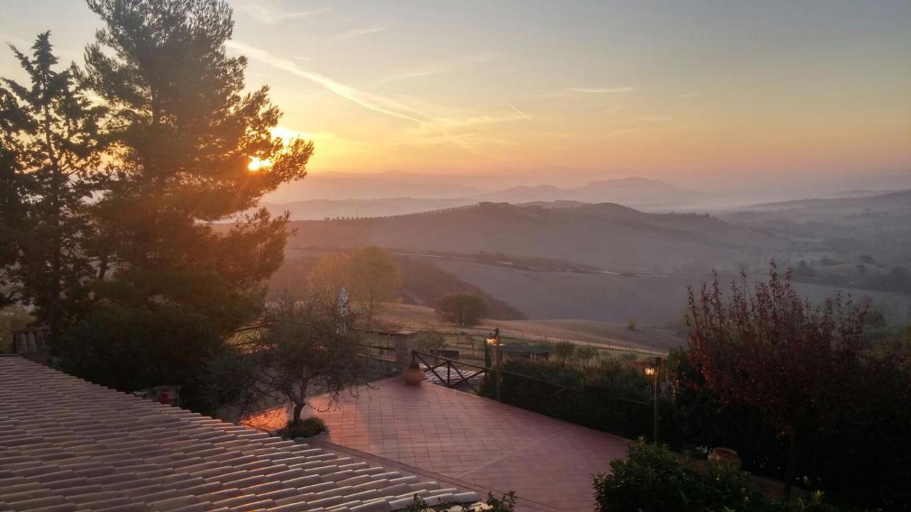 Country House La Collina Di Bargiano - Casa Raffaella 알레로나 외부 사진