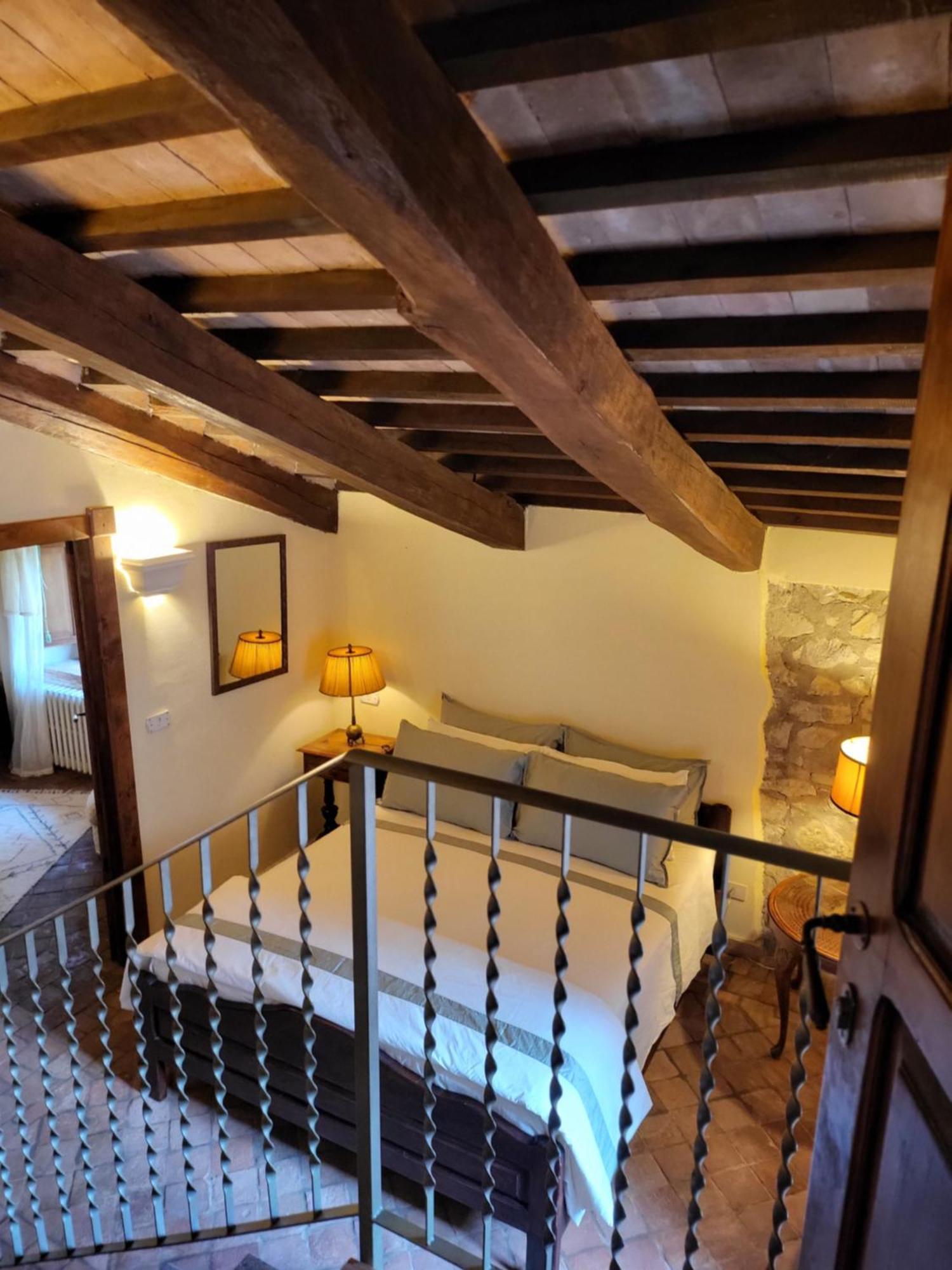 Country House La Collina Di Bargiano - Casa Raffaella 알레로나 외부 사진