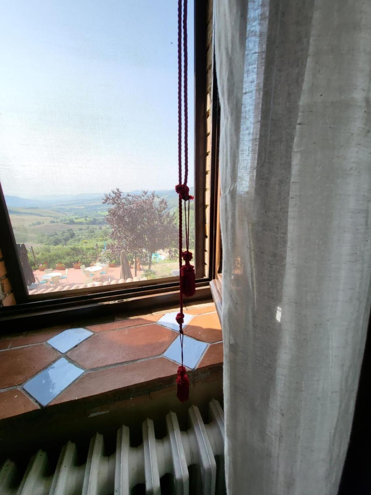 Country House La Collina Di Bargiano - Casa Raffaella 알레로나 외부 사진